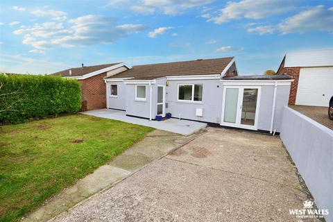 3 bedroom semi-detached bungalow for sale, Fleming Way, Neyland, Milford Haven