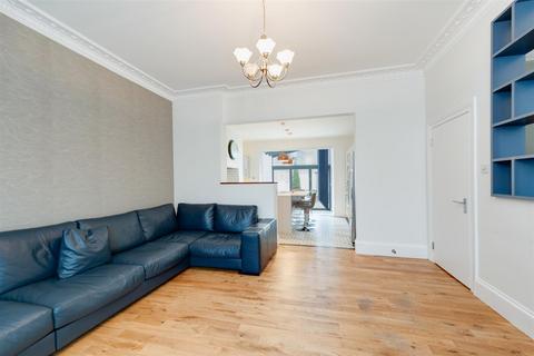 4 bedroom house for sale, Willes Road, London