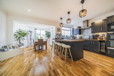 80 Greenway, Chislehurst, BR7 6JF
