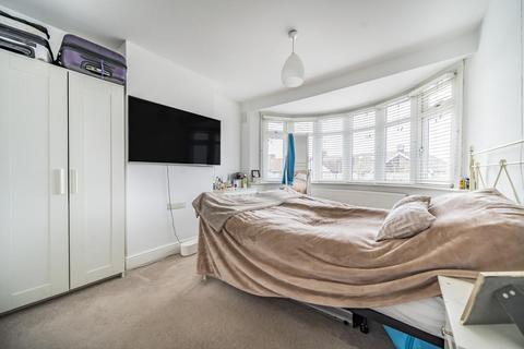 80 Greenway, Chislehurst, BR7 6JF