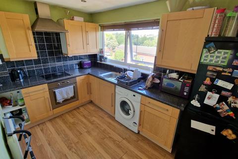 2 bedroom maisonette to rent, Greendale Road, Coventry CV5