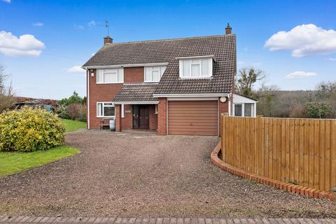 4 bedroom detached house for sale, Braemar, Broad Green, Broadwas, Worcestershire.   WR6 5NW