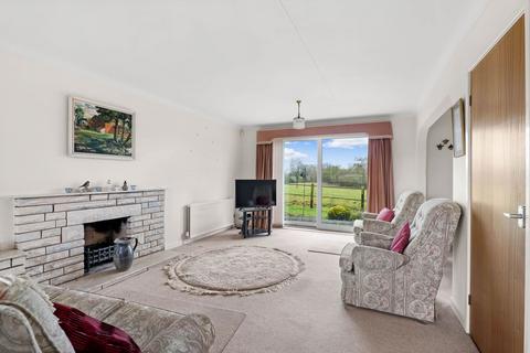 4 bedroom detached house for sale, Braemar, Broad Green, Broadwas, Worcestershire.   WR6 5NW