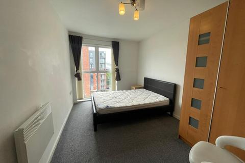 2 bedroom flat to rent, Stillwater Drive, Manchester M11