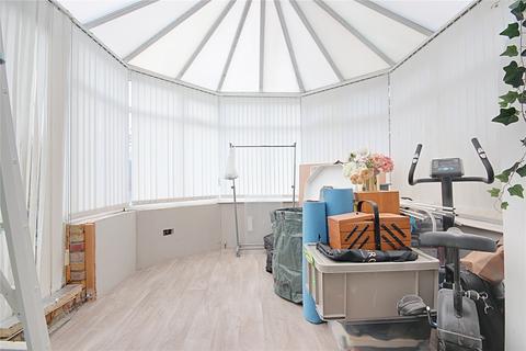 31 Woodgrange Terrace, Enfield, EN1 1JE