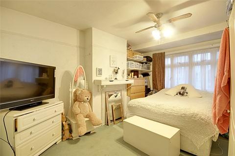 31 Woodgrange Terrace, Enfield, EN1 1JE