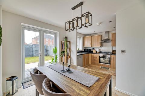 3 bedroom townhouse for sale, Portland Road, Great Sankey, Warrington