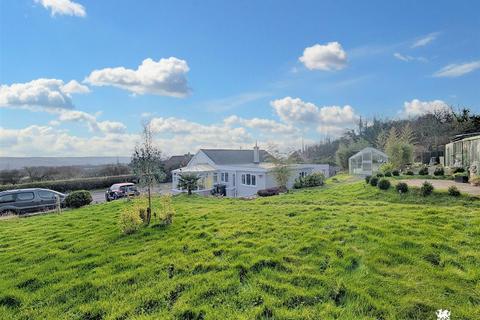 3 bedroom detached bungalow for sale, Kidwelly