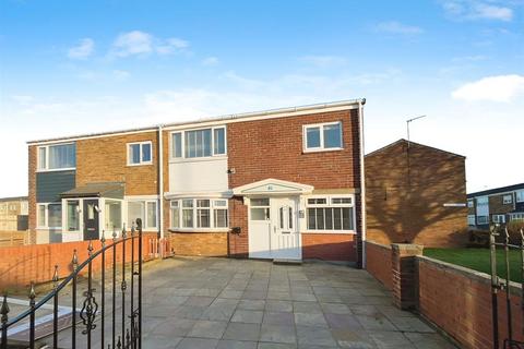 3 bedroom house to rent, Masefield Drive, South Shields