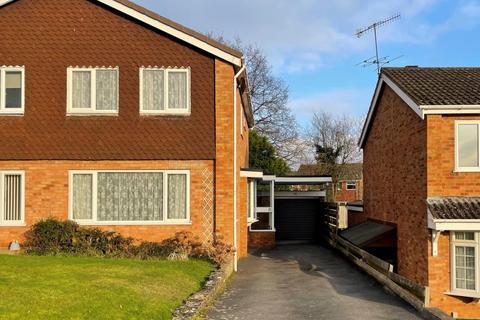 3 bedroom semi-detached house for sale, Kites Close, Warwick