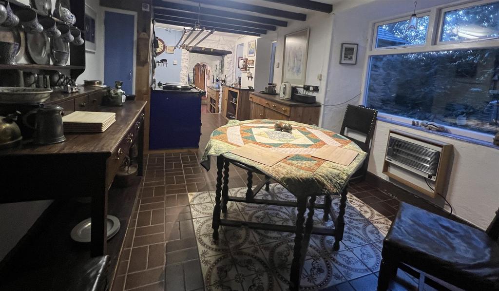 Kitchen/Breakfast Room