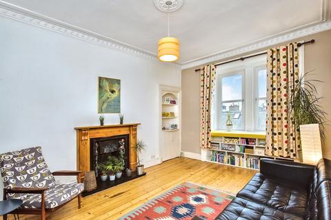 2 bedroom flat for sale, 43 (5F2), Barclay Place, Bruntsfield, Edinburgh, EH10 4HW