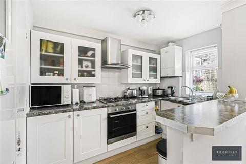 1 bedroom apartment for sale, Mount Felix, Walton-on-Thames, Surrey, KT12