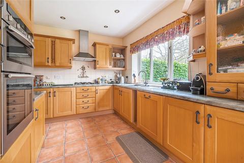 4 bedroom bungalow for sale, West Green Common, Hook RG27