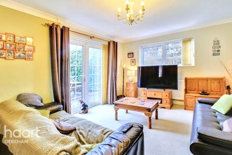 undefined, Fakenham Road, Beetley