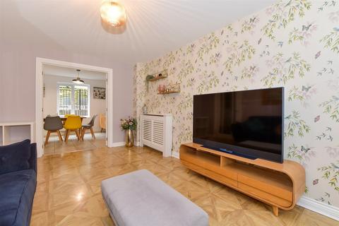 20 Moat Lane, Lower Upnor, Rochester, ME2 4GP