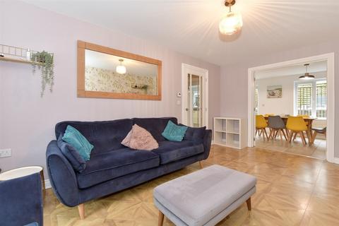 20 Moat Lane, Lower Upnor, Rochester, ME2 4GP