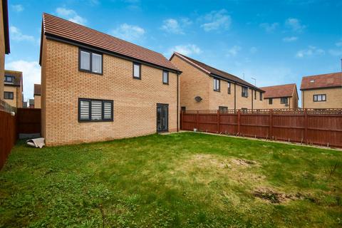 3 bedroom detached house for sale, Stainton Walk, Hull