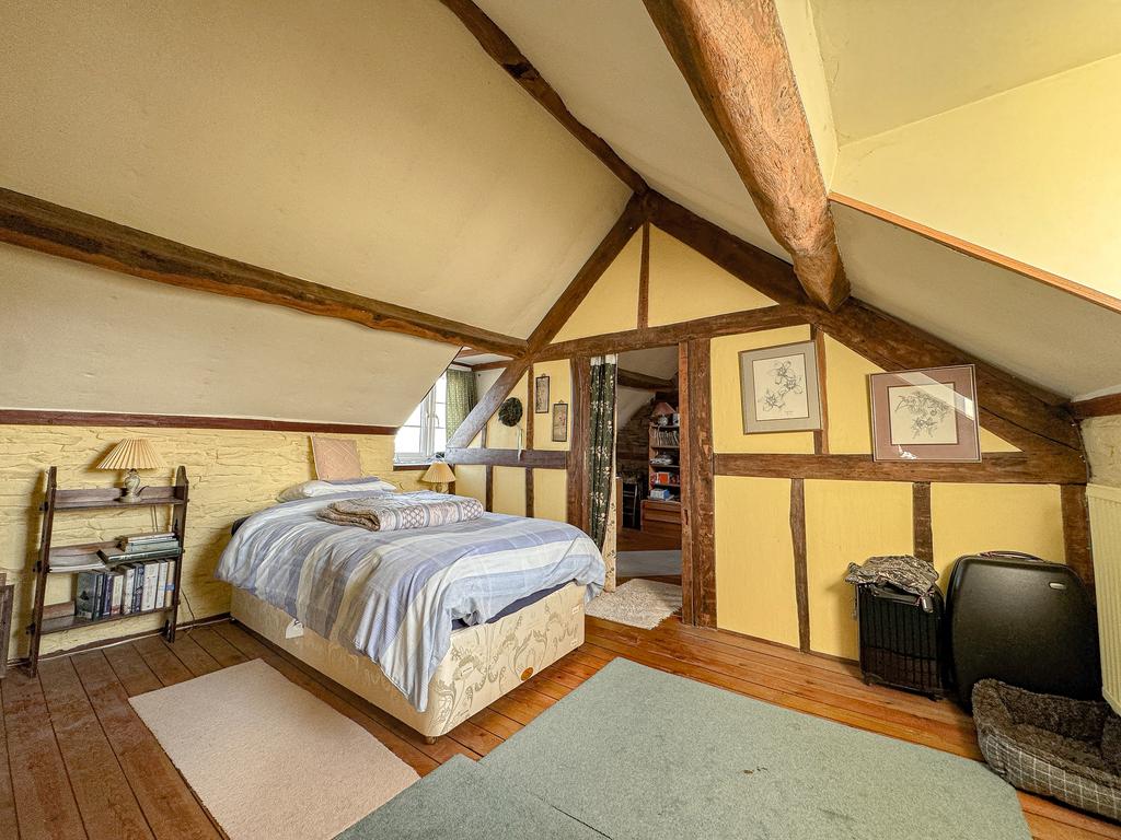 Bed 3 (2)