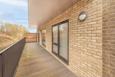 3 bedroom flat to rent, Albert Road, New Barnet, Barnet, EN4