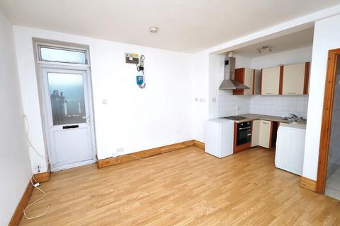 Studio for sale, Flat 4, 23-25 Biscot Road, Luton, LU3 1AH