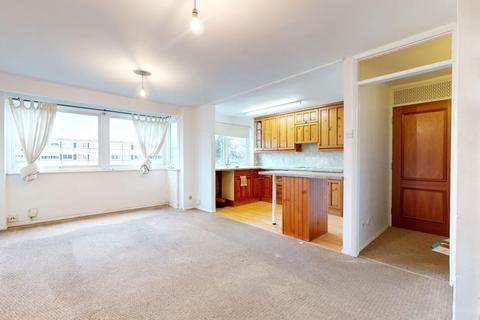 2 bedroom maisonette for sale, 130 Queenswood Gardens, Leytonstone, E11 3SG