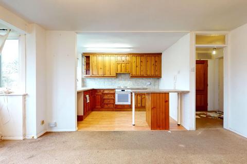 2 bedroom maisonette for sale, 130 Queenswood Gardens, Leytonstone, E11 3SG