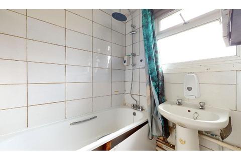 1 Medway Close, Croydon, CR0 7YG