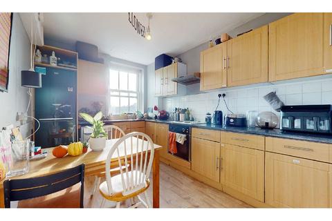 3 bedroom maisonette for sale, Flat 96 Penshurst, Queens Crescent, Kentish Town, NW5 3QJ