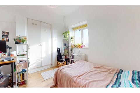 3 bedroom maisonette for sale, Flat 96 Penshurst, Queens Crescent, Kentish Town, NW5 3QJ