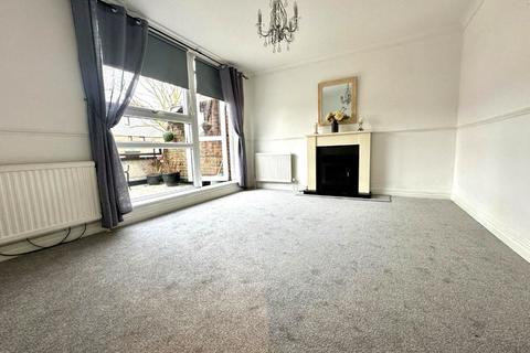 2 bedroom maisonette for sale, 7 Huguenot Square, Peckham Rye, SE15 3NN