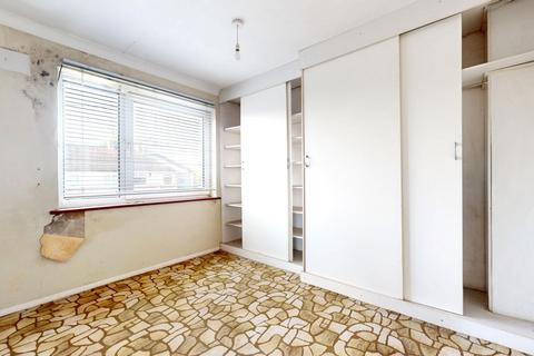 40 Thurso Close, Romford, RM3 0YS