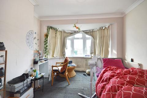 1 bedroom flat for sale, 12 River Gardens, Feltham, TW14 0RE