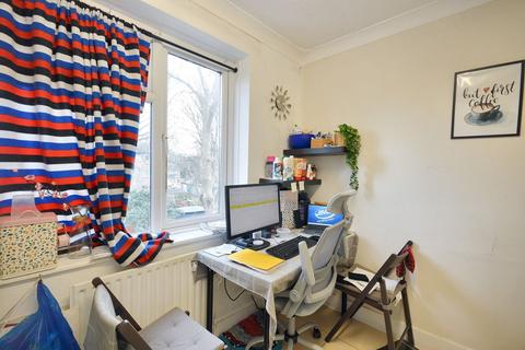 12 River Gardens, Feltham, TW14 0RE