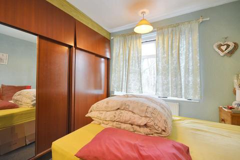 12 River Gardens, Feltham, TW14 0RE
