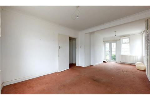 3 bedroom detached house for sale, 221 Harrington Road, South Norwood, SE25 4NN