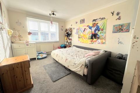 3 bedroom apartment for sale, Heatherfield, Bolton, BL1