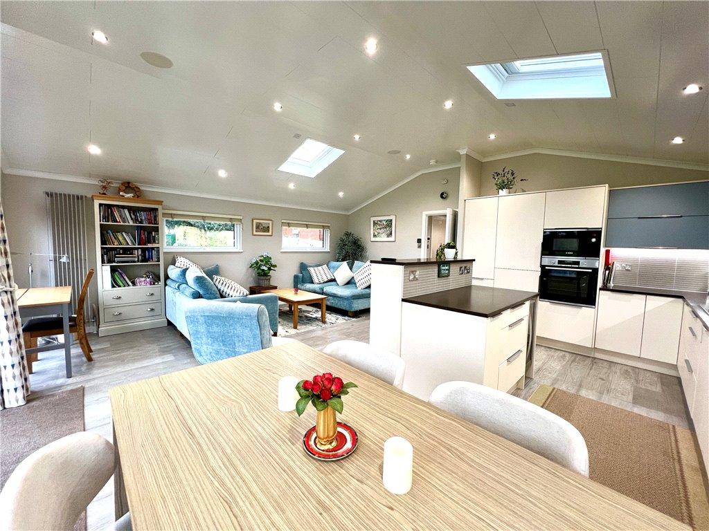 Kitchen/Living Room