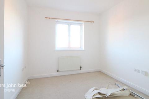 2 bedroom flat to rent, Blount Close, CREWE