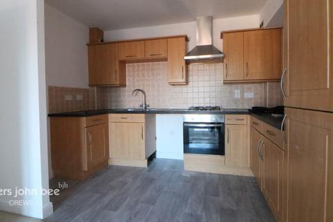 2 bedroom flat to rent, Blount Close, CREWE