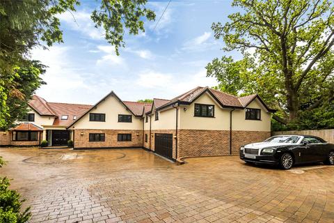 7 bedroom detached house to rent, East Ridgeway, Cuffley, Hertfordshire, EN6