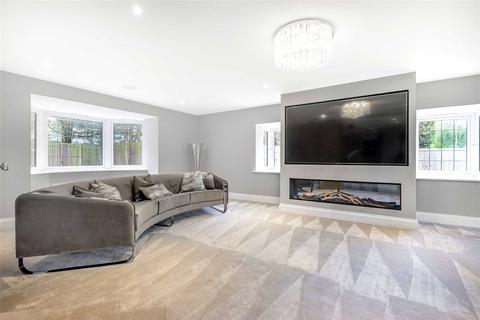 7 bedroom detached house to rent, East Ridgeway, Cuffley, Hertfordshire, EN6