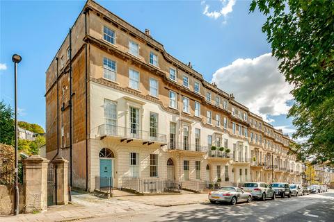 4 bedroom maisonette for sale