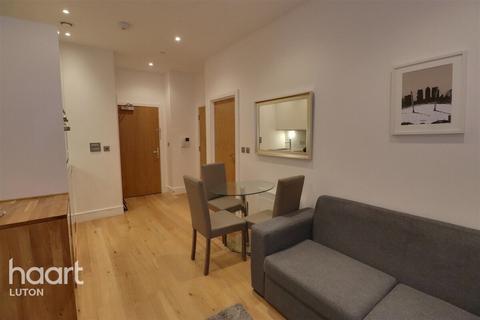 1 bedroom apartment to rent, Flowers Way, LUTON