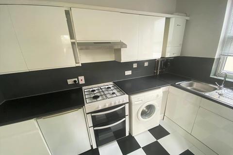 1 bedroom flat to rent, 206 Coombe Lane, Raynes Park, London