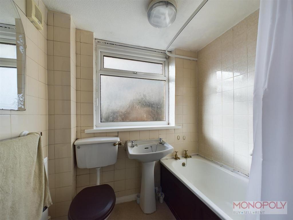 CAM01979 G0-PR0380-STILL001.jpg