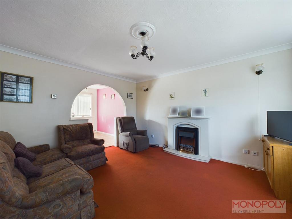 CAM01979 G0-PR0380-STILL007.jpg