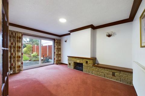 2 bedroom bungalow to rent, Springwater Close, Essex SS9