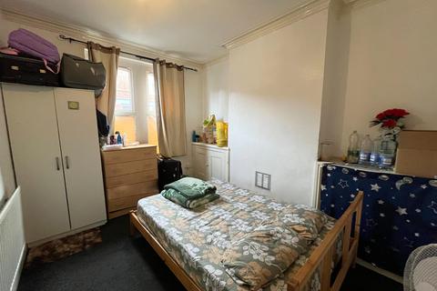 2 bedroom terraced house for sale, Bede Street, Leicester LE3