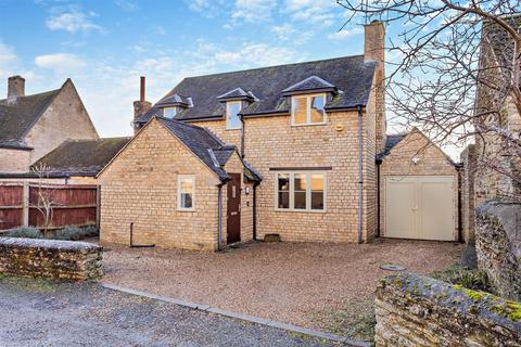 4 bedroom detached house for sale, Main Street, Woodnewton